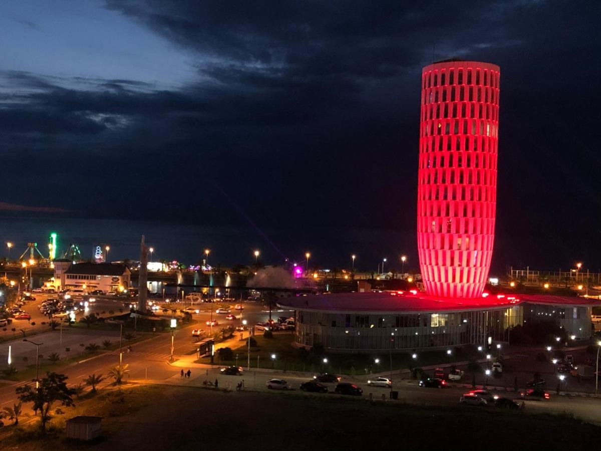 Апартамент У Моря Batum Dış mekan fotoğraf